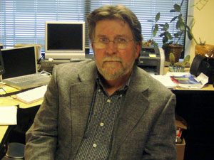 
University of Minnesota health journalism professor Gary Schwitzer is concerned  choices will narrow and only include consumer-driven plans. (MPR Photo/Annie Baxter)