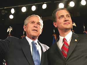 
Rep. Mark Kennedy, R-Minn, with President Bush at a December, 2005 event in downtown Minneapolis that raised more than $1,000,000 for Kennedy's 2006 US Senate campaign. (Getty Images)